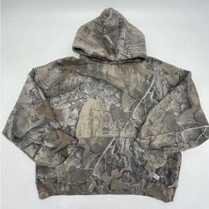 Size M - AKIMBO camo sweatshirt with hood